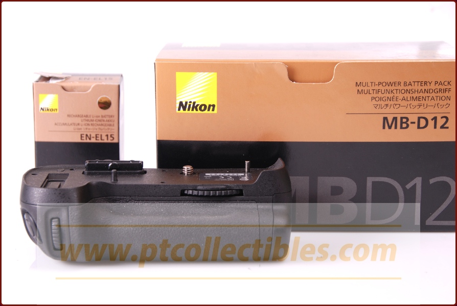 NIKON MB D12